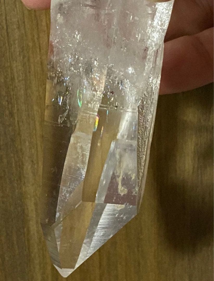 天然石　コロンビア　レムリアン　原石　ポイント　アイリス　虹多数　水晶　クォーツ