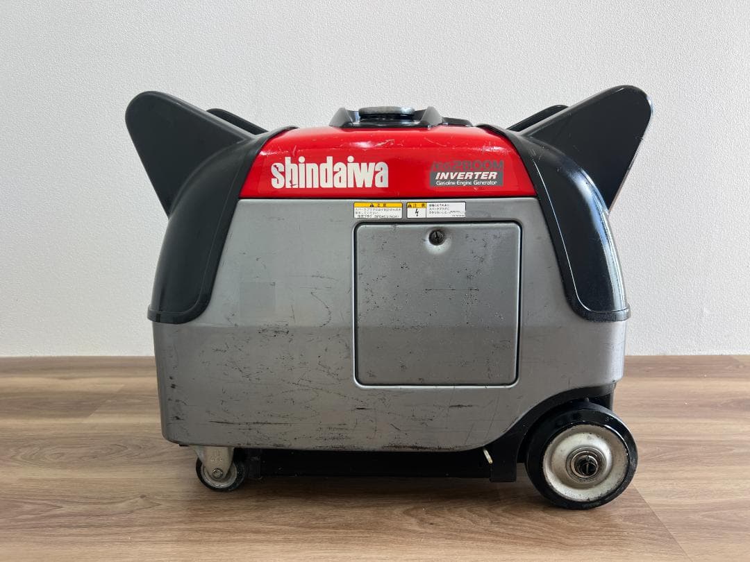 【動作良好】SHINDAIWA新ダイワ インバーター発電機 iEG2800M 4