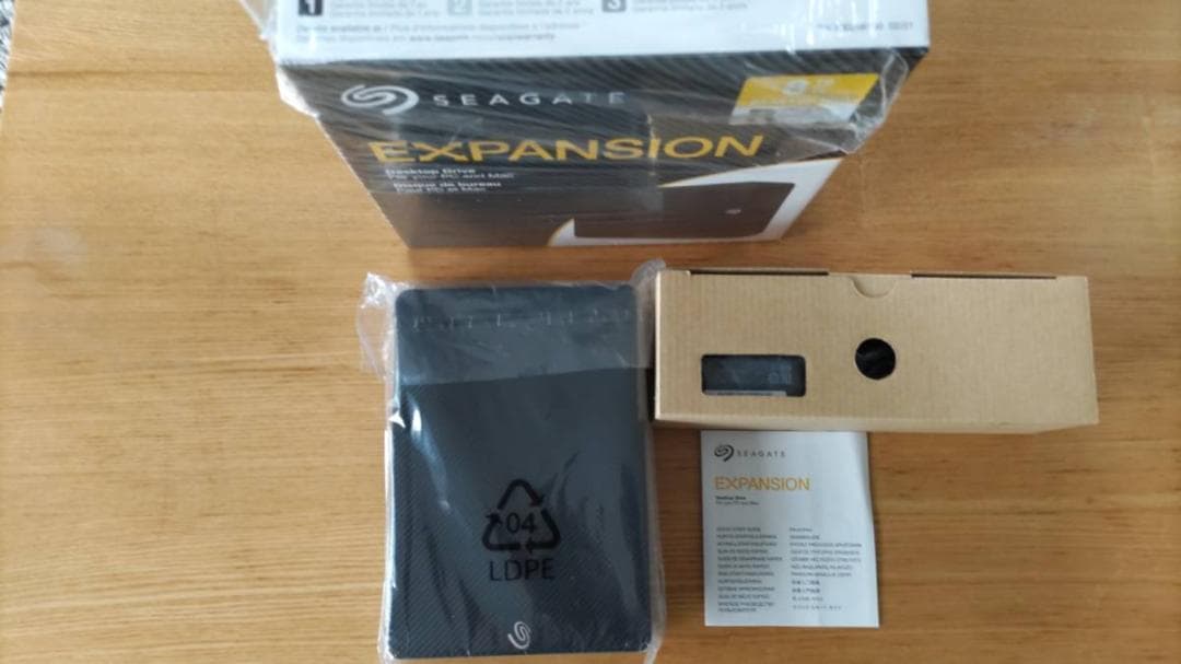 ■美品　デスクトップPC向け外付けHDD Seagate 8TB