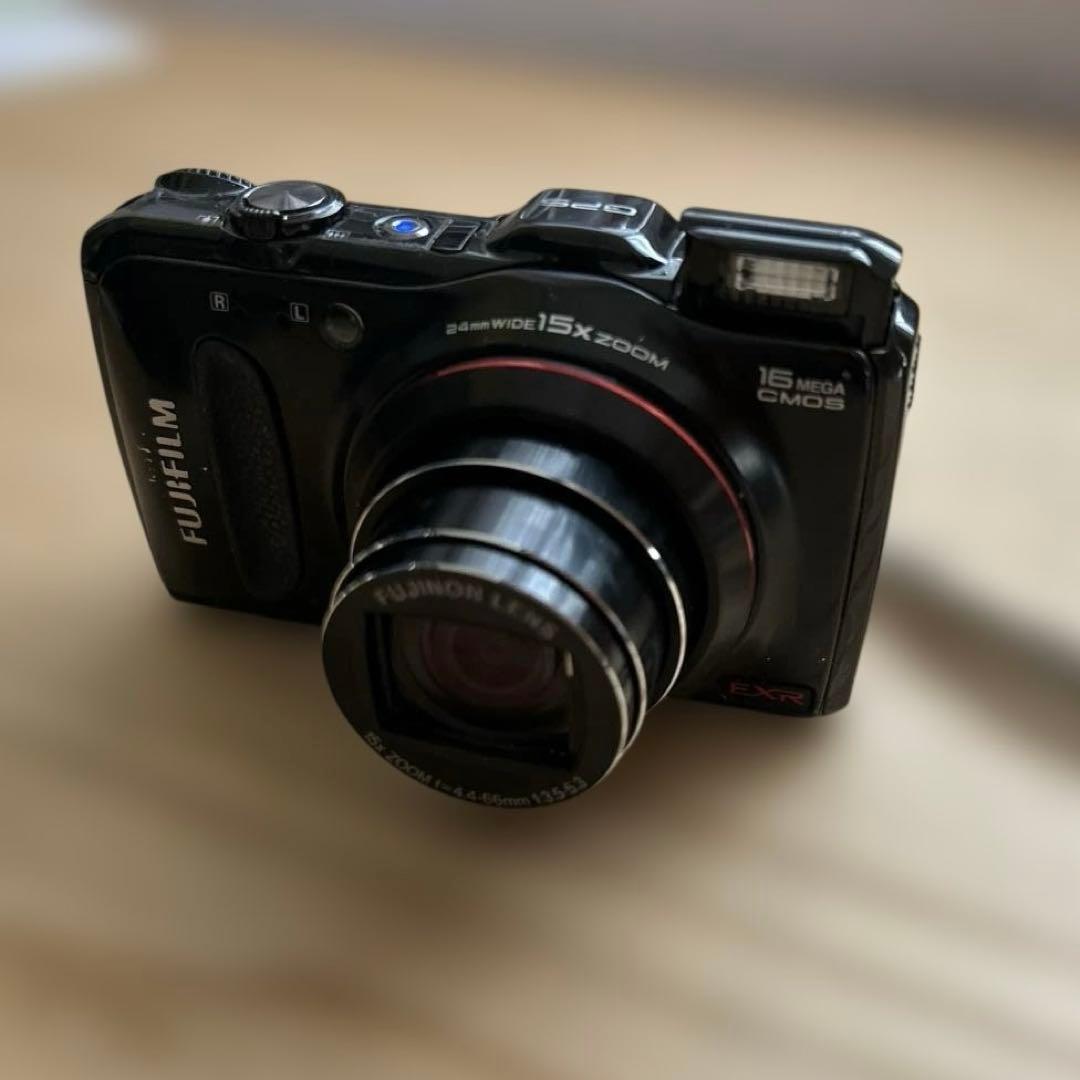 FUJIFILM F550EXR コンパクトデジタルカメラ