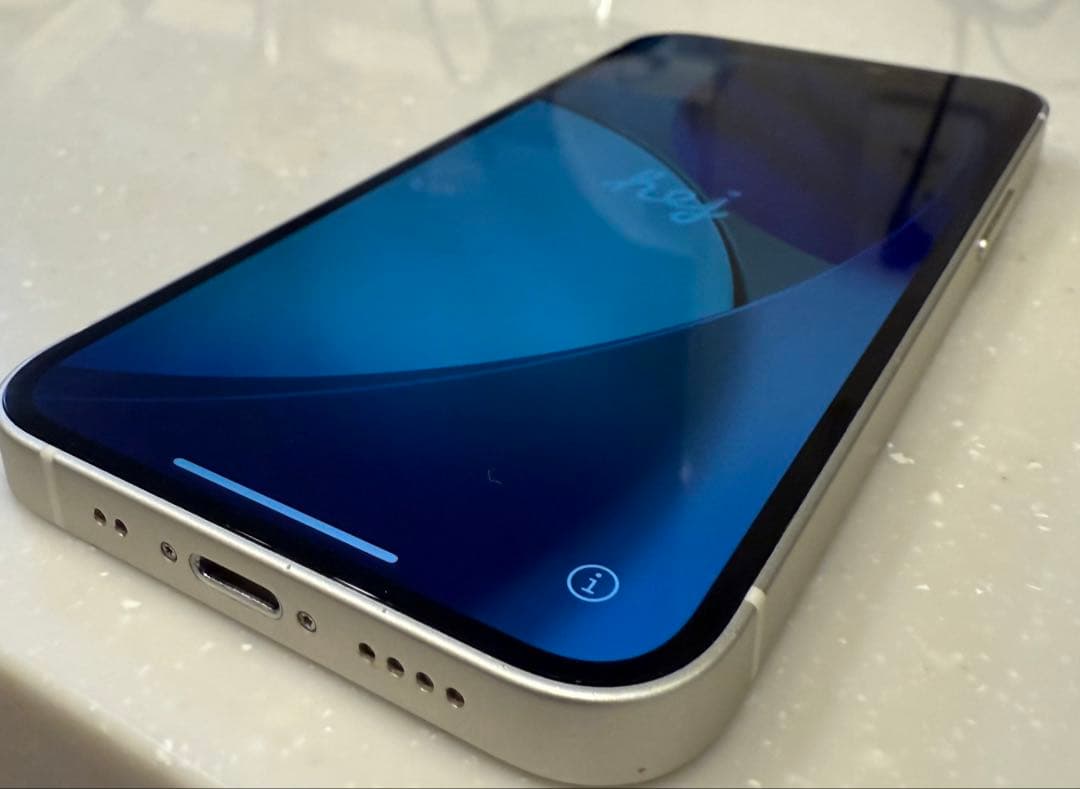 【箱付き】iPhone12 mini 256G ホワイトSIMフリー