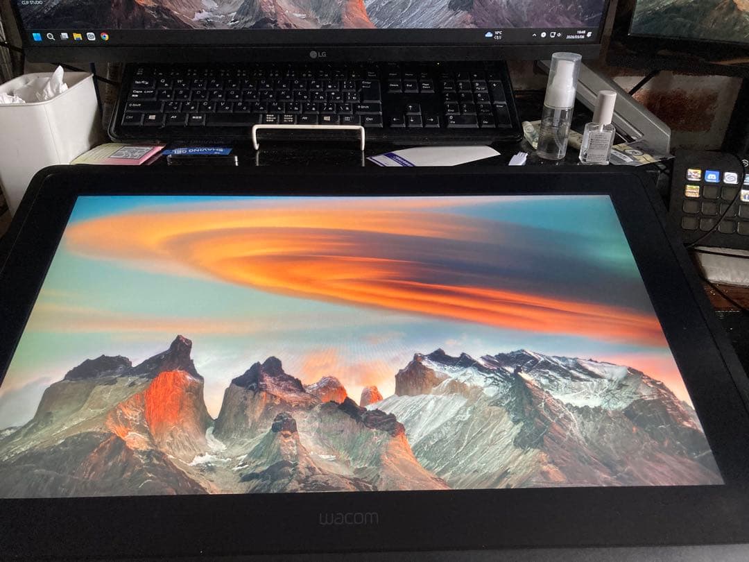 ワコム液タブ13.3型　DTC133W1D 箱あり
