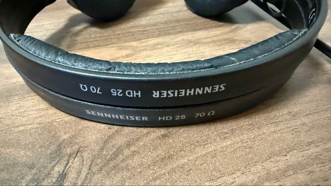 Sennheiser HD 25 70Ω 有線ヘッドホン