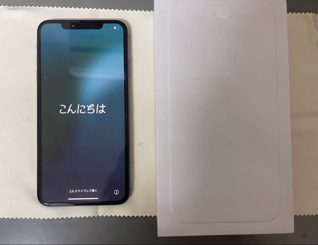 Apple iPhone X スペースグレー 本体