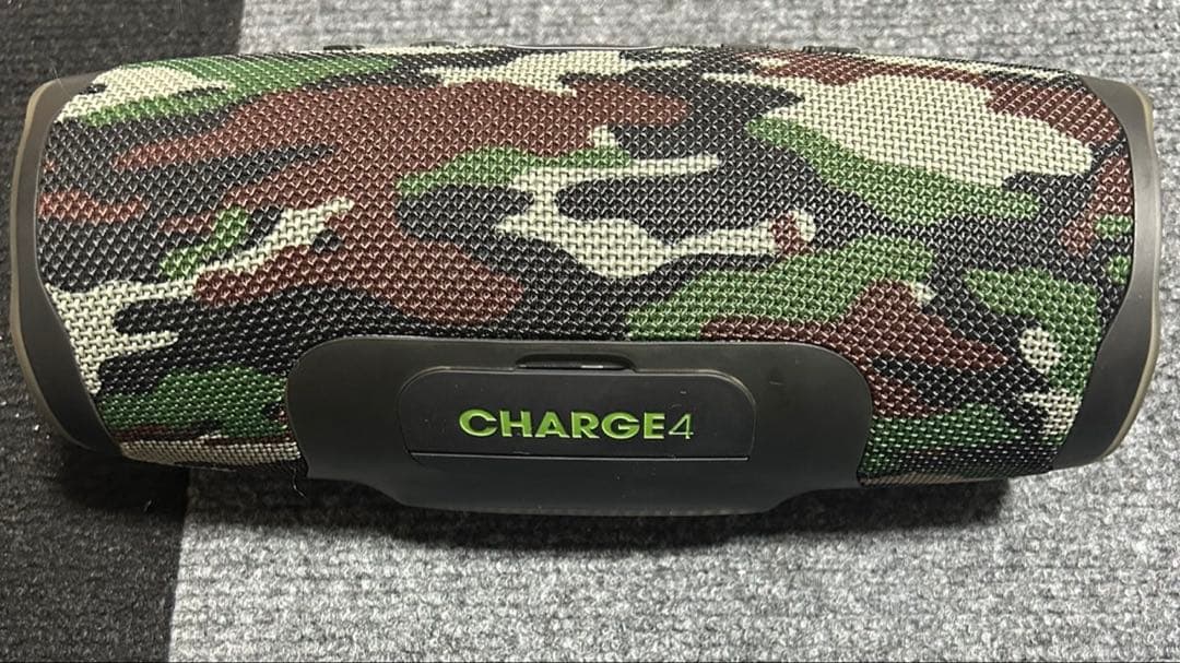 JBL Charge 4 迷彩ワイヤレススピーカー