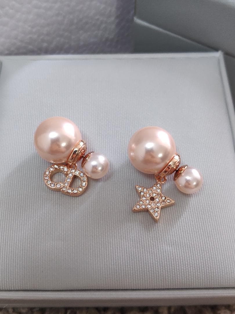 即発送！Dior TRIBALES　星パールアシンメトリー ピアス　ピンク