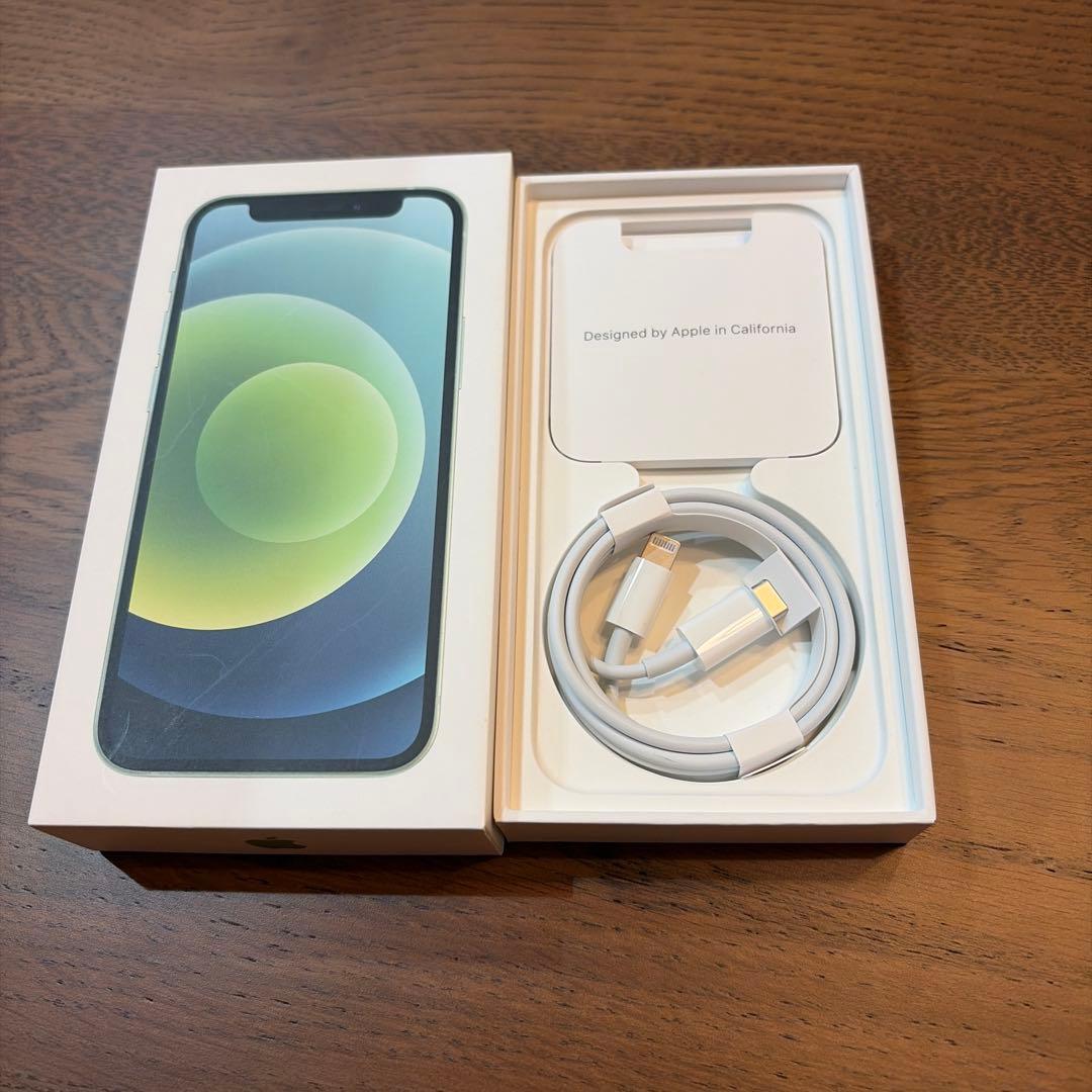 シルバー スマートフォン 本体