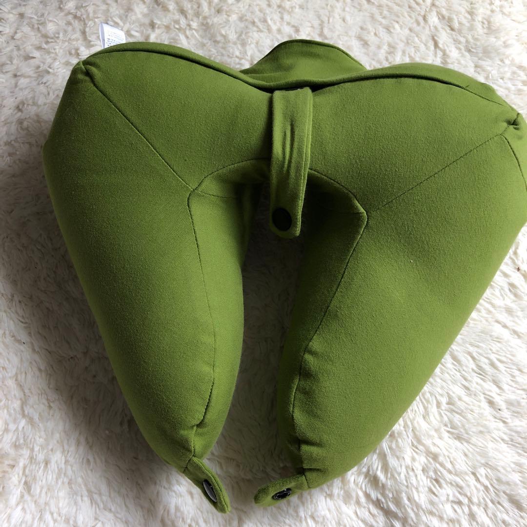 Yogibo Neck Pillow X Logo グリーン