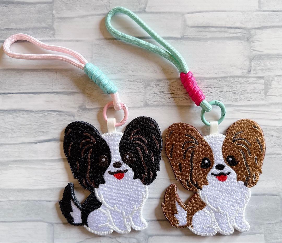 専用　ハンドメイド　刺繍　パピヨン　犬　バッグチャーム　キーホルダー　うちの子