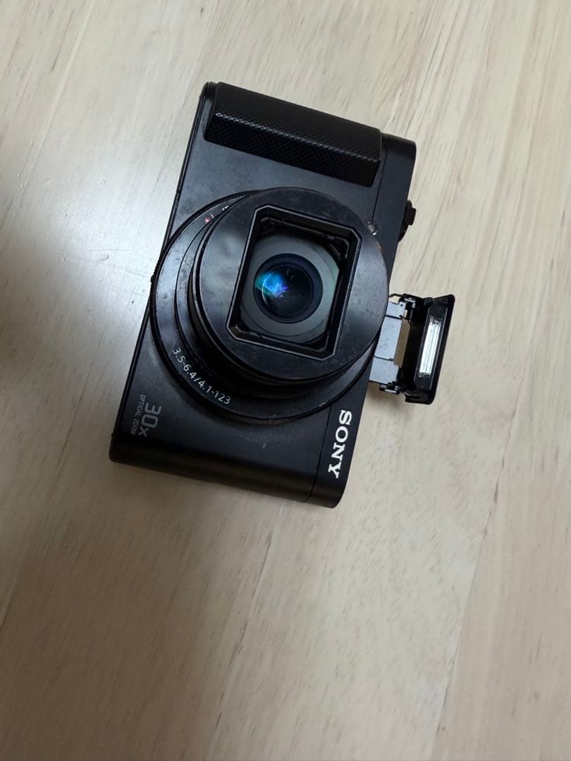 【自撮りできます】SONY コンパクトデジタルカメラ【動作確認済み】