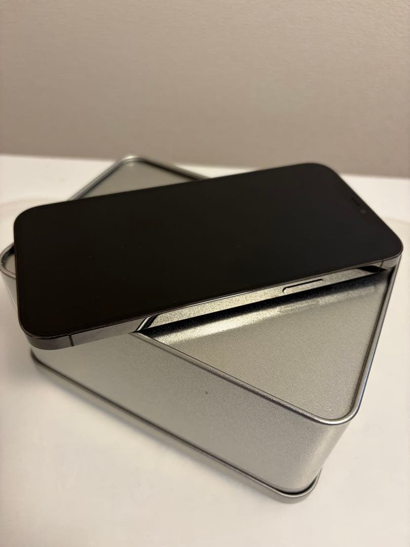 A*n様 iPhone 12 Pro MAXグラファイト