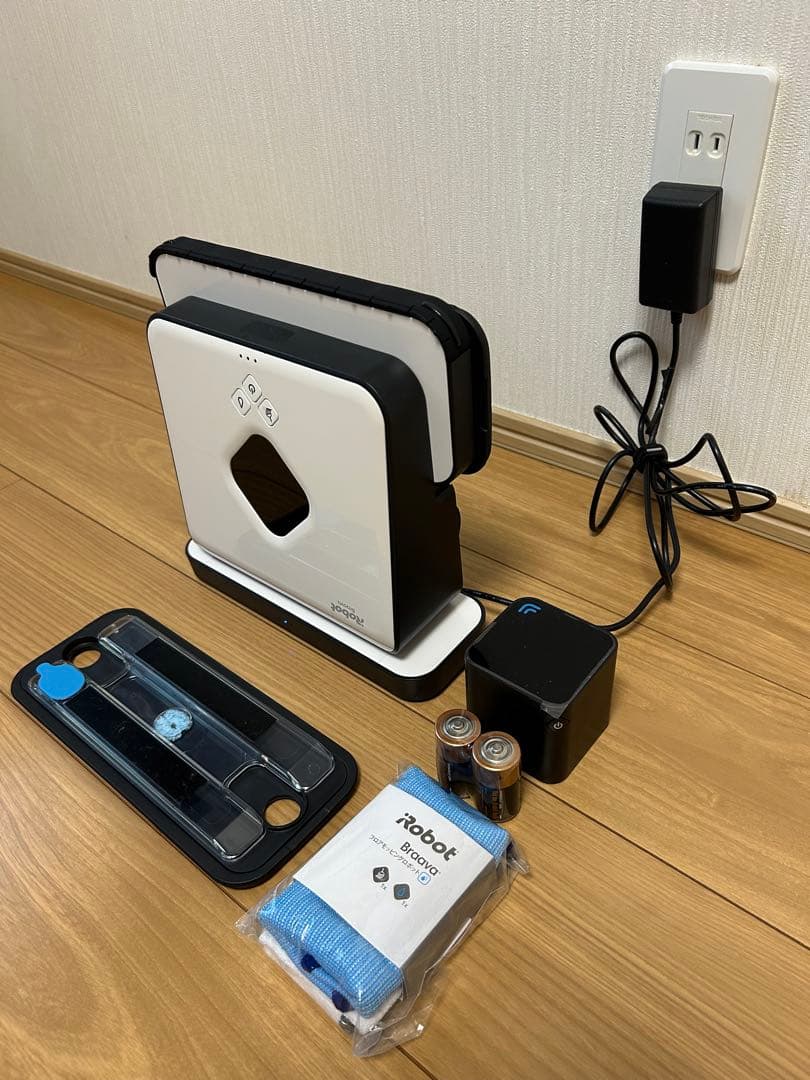 iRobot ブラーバ380j 床拭きロボット 動作確認済み 未使用クロス付
