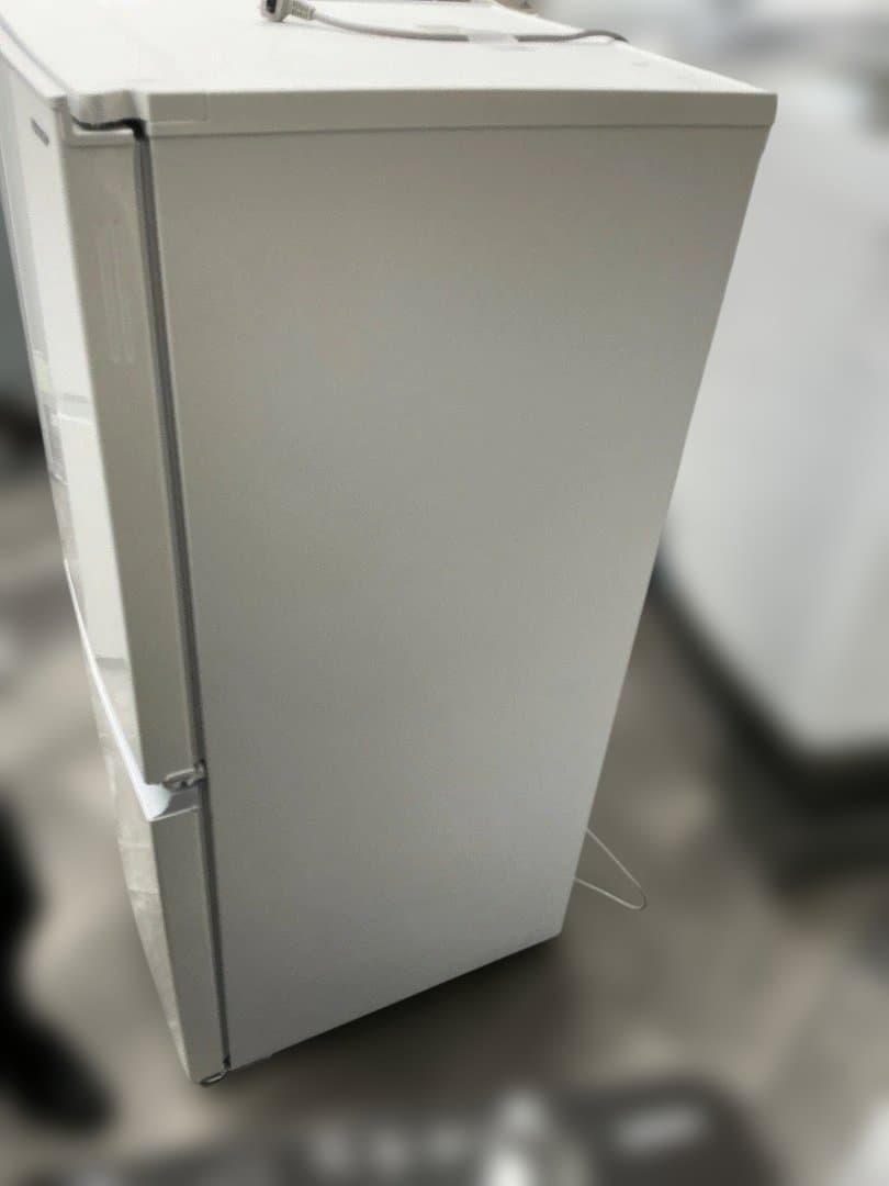 SHARP 冷蔵庫 SJ-15E9-W 2021年式 152L