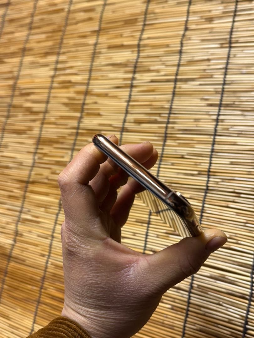 美品IPhone XSMAX ゴールド512GB シムフリー