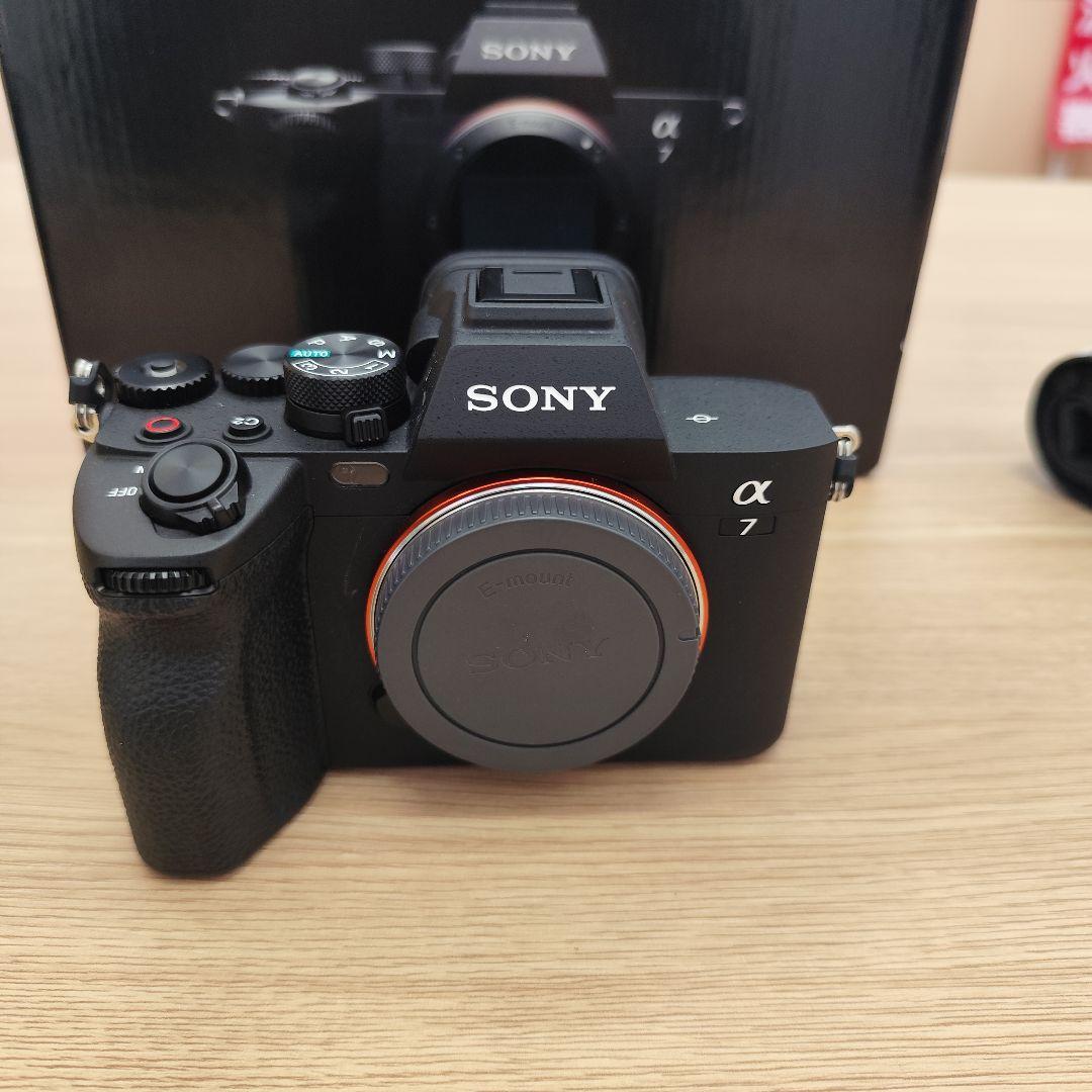 ぽ*ん様 【値下げ中】SONY α7 デジタル一眼レフカメラレンズセット