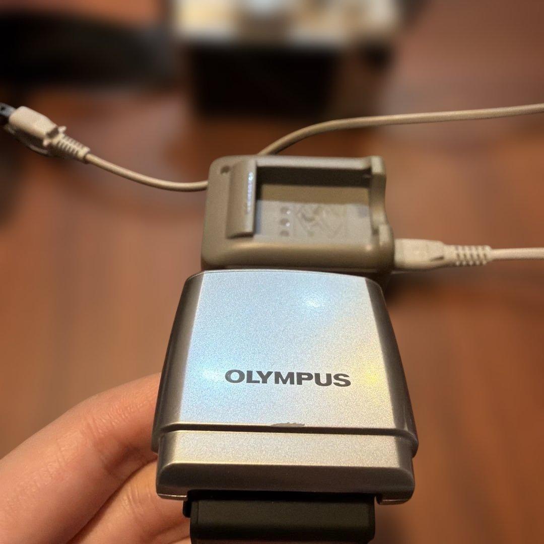 【美品】OLYMPUS PEN Lite E-PL7 シルバー 14-42mm