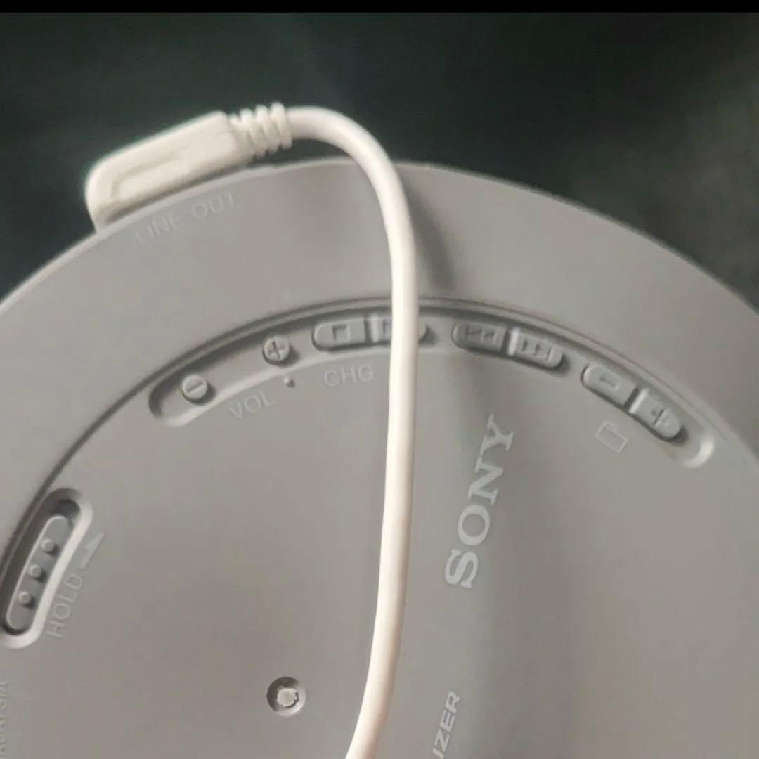 SONY ウォークマン CDプレーヤー シルバーD-NE730本体のみ