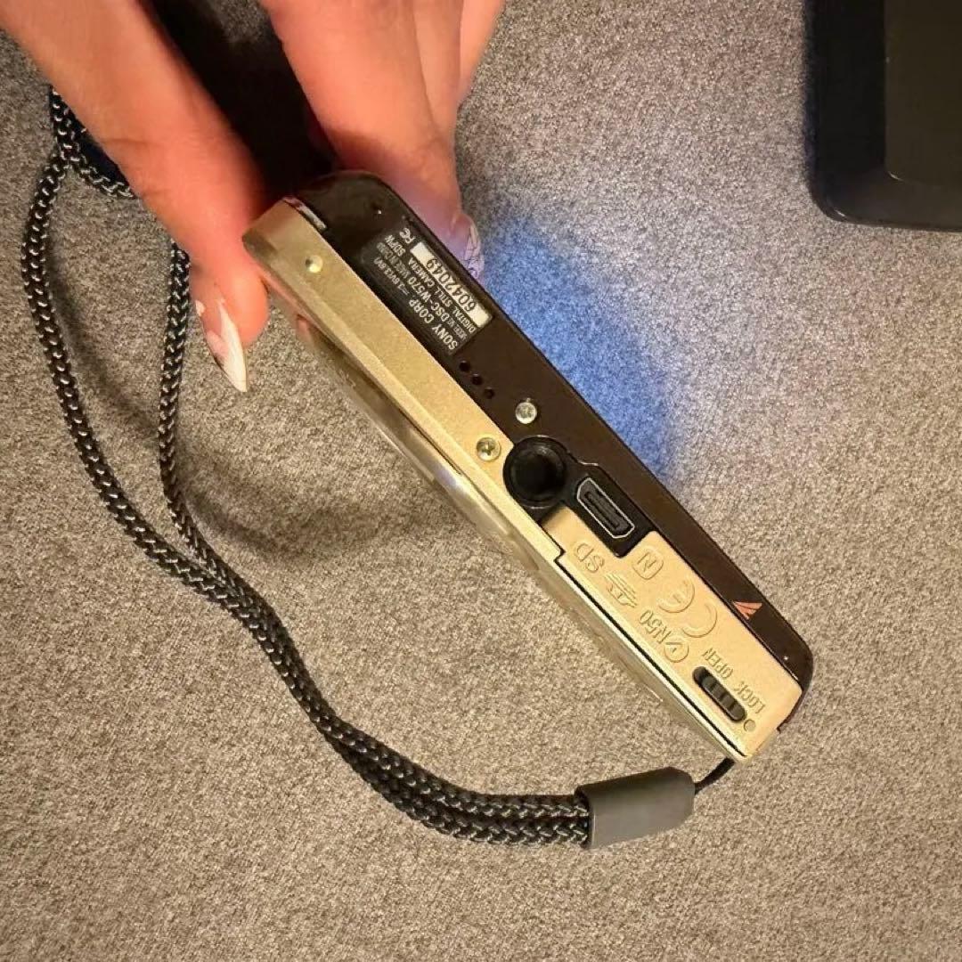 さ*ん様 SONY デジタルカメラCyber-shot DSC-W570