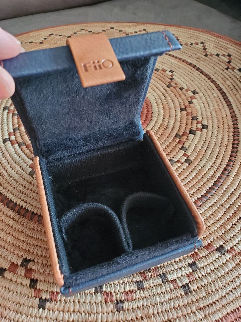 Fiio イヤホン・DAPケース 2種セット