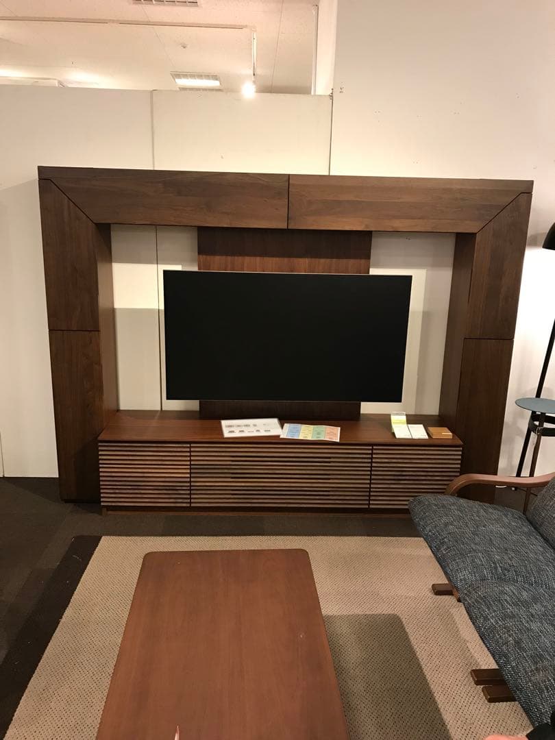 IDC大塚◇アクロスハイタイプ　ウォールナット材◇テレビボード