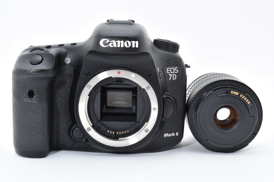 デジタル一眼レフカメラCanon EOS 7D MarkⅡ/標準レンズセット