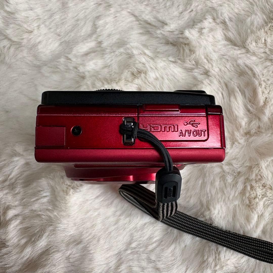⭐️Nikon ⭐️ COOLPIX S8200 レッド　赤色　本体　バッテリー