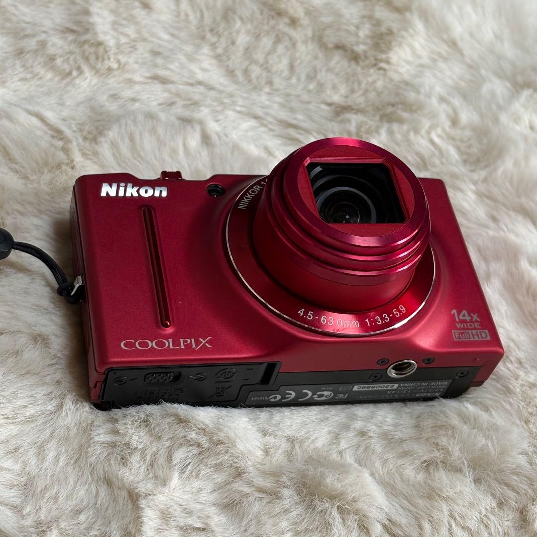 ⭐️Nikon ⭐️ COOLPIX S8200 レッド　赤色　本体　バッテリー