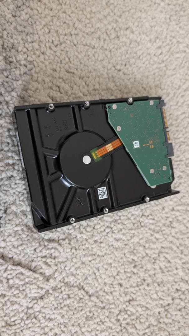 【美品】Seagate IronWolf 8TB ST8000VN004
