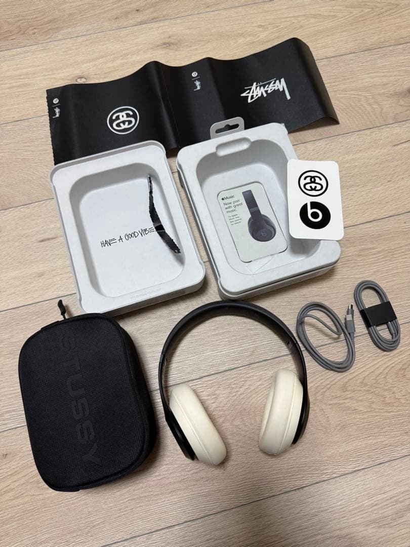 Stussy × Beats By Dre collection 希少モデル