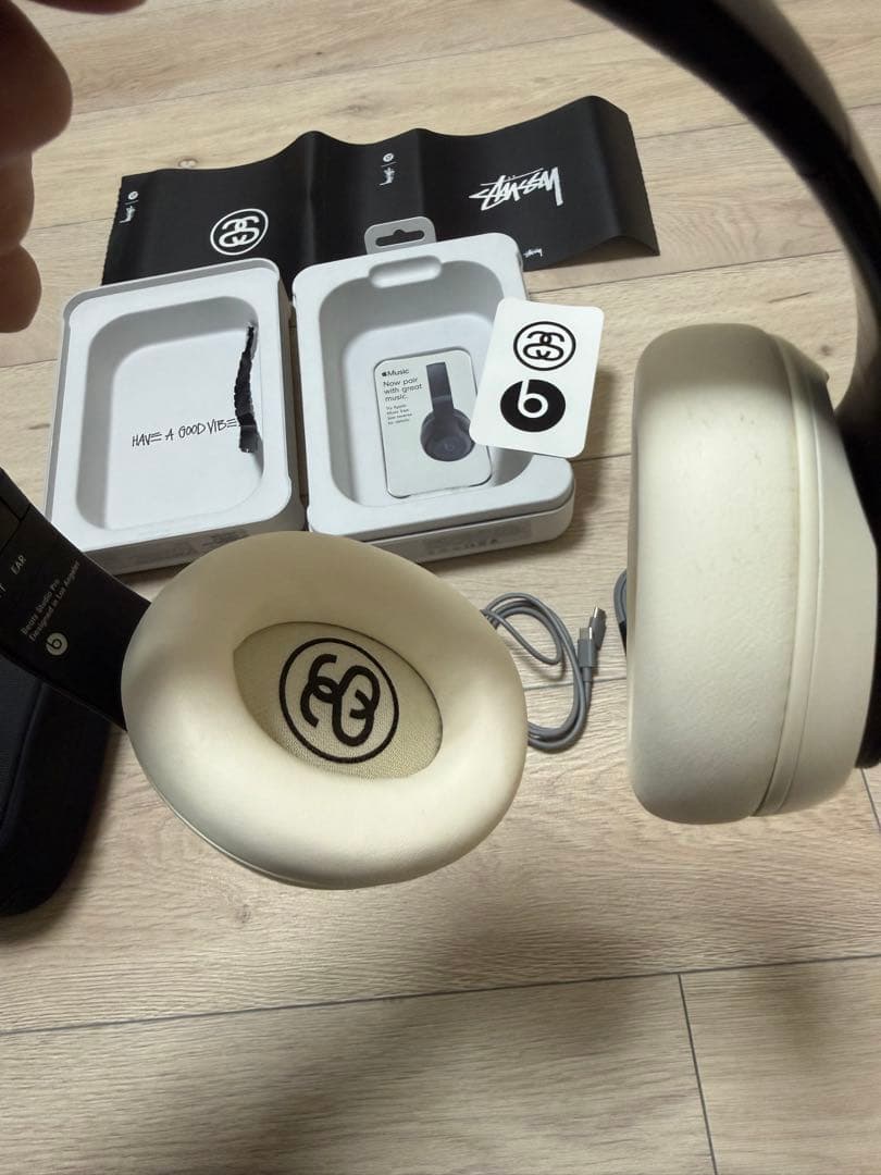 Stussy × Beats By Dre collection 希少モデル