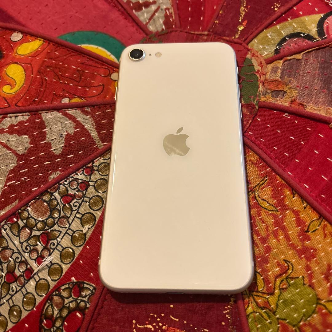 iPhone SE（第3世代）128GB