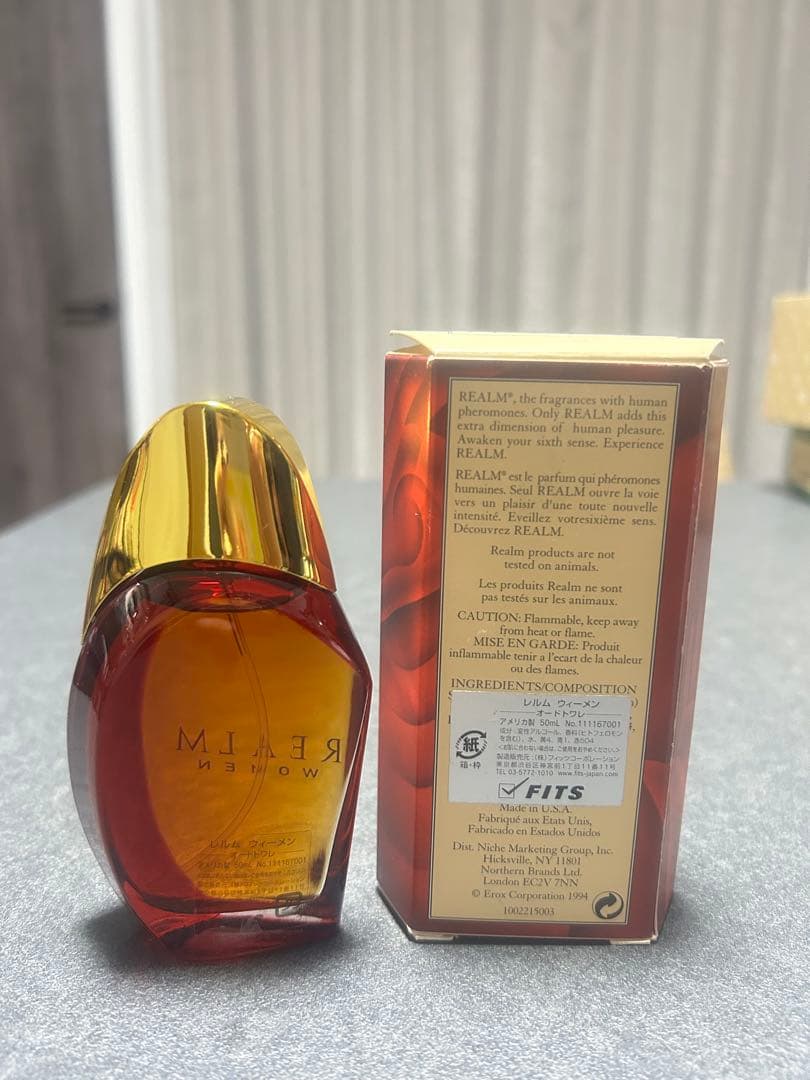 【新品未使用】レア✨️REALM WOMEN 香水 50ml ヒトフェロモン香水
