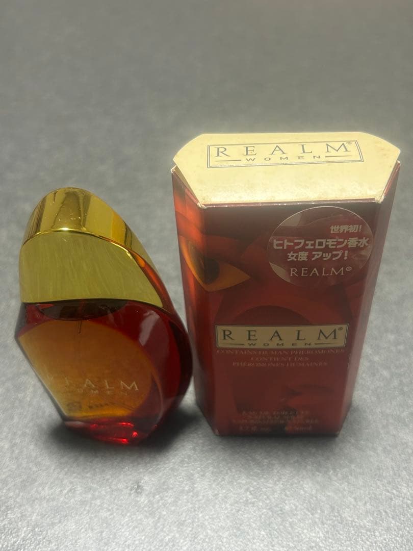 【新品未使用】レア✨️REALM WOMEN 香水 50ml ヒトフェロモン香水