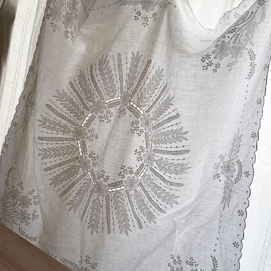 テーブルクロスリネン　白糸刺繍　シャドーワーク　ブロカントヨーロッパヴィンテージ
