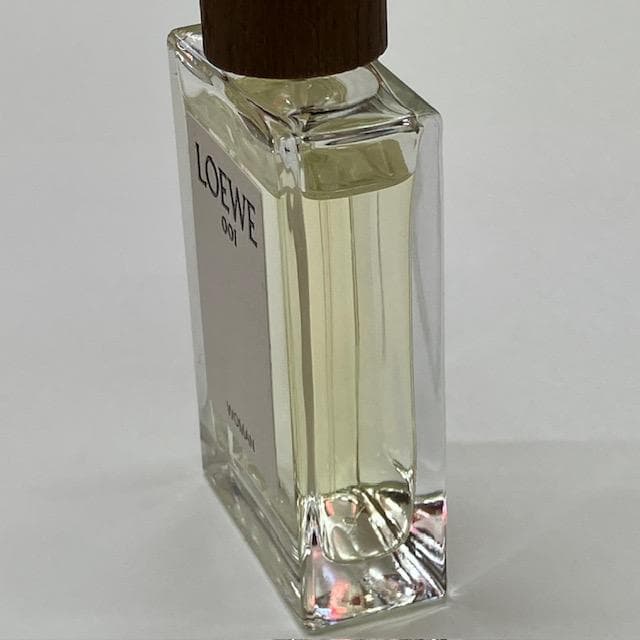 ●LOEWE 001 ウーマン オードパルファム 30ml