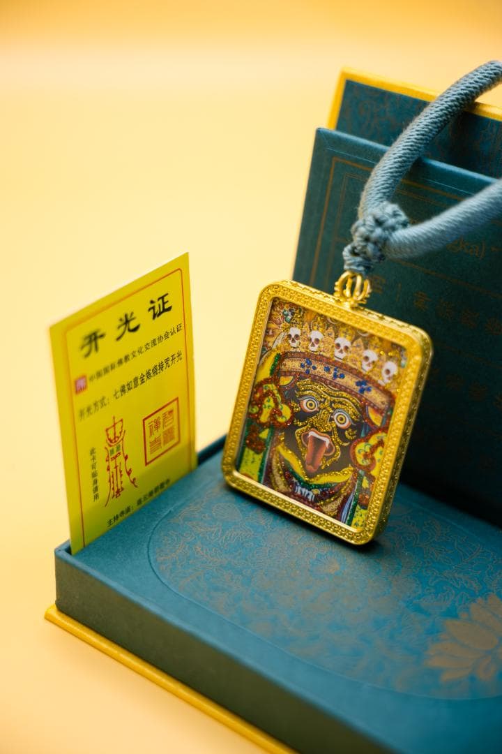 ザキラムタンカペンダント神秘的な顔デザインのペンダント