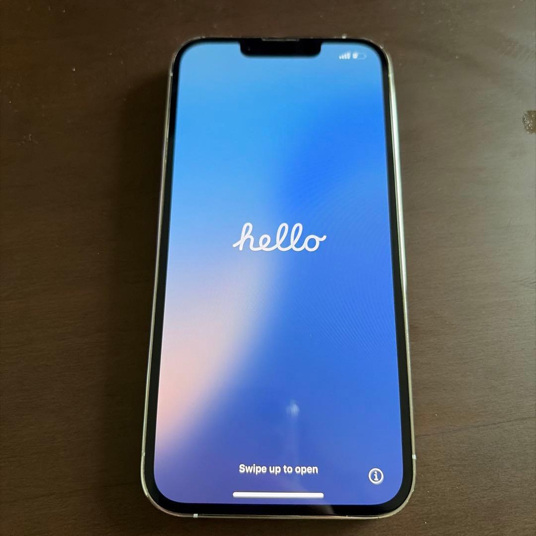 iPhone13Pro シルバー　背面割れあり　表面傷あり
