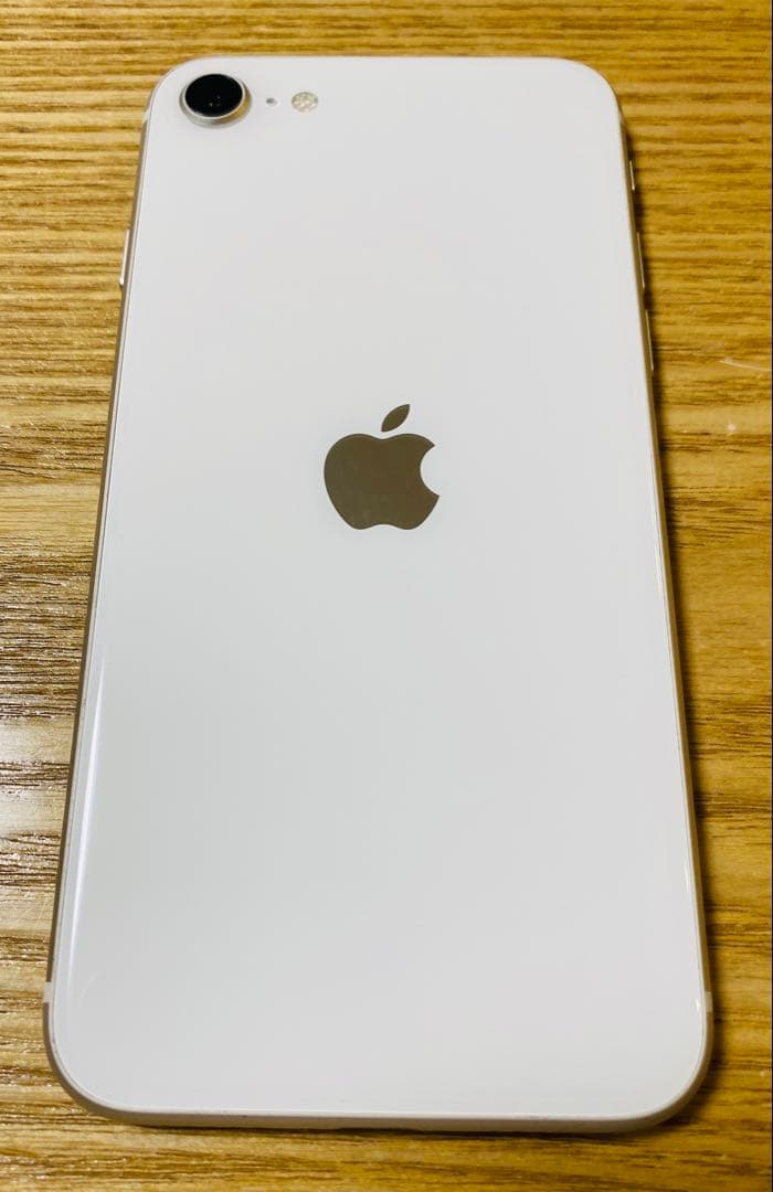 iPhoneSE 第3世代 64GB スターライト SIMフリー
