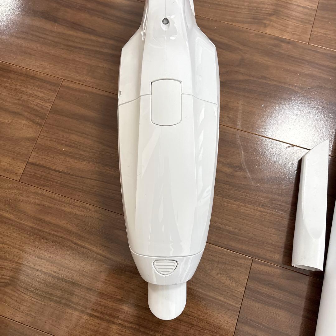 マキタコードレス掃除機CL107FDSHW紙パック式10.8Vバッテリ充電器付