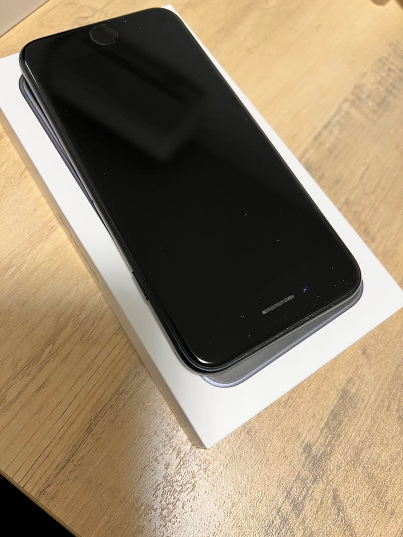 iPhone se3 ミッドナイト 64GB