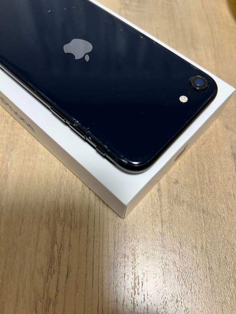 iPhone se3 ミッドナイト 64GB