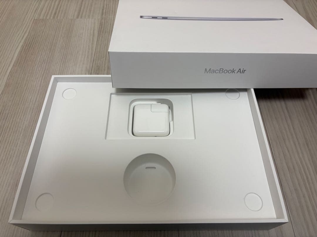 MacBook本体 Apple MacBook Air M1