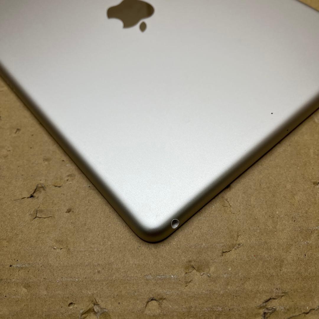 Apple iPad (第９世代) Wi-Fi 64GB シルバー