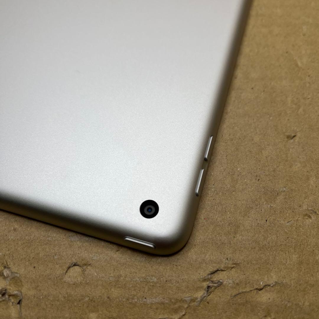 Apple iPad (第９世代) Wi-Fi 64GB シルバー
