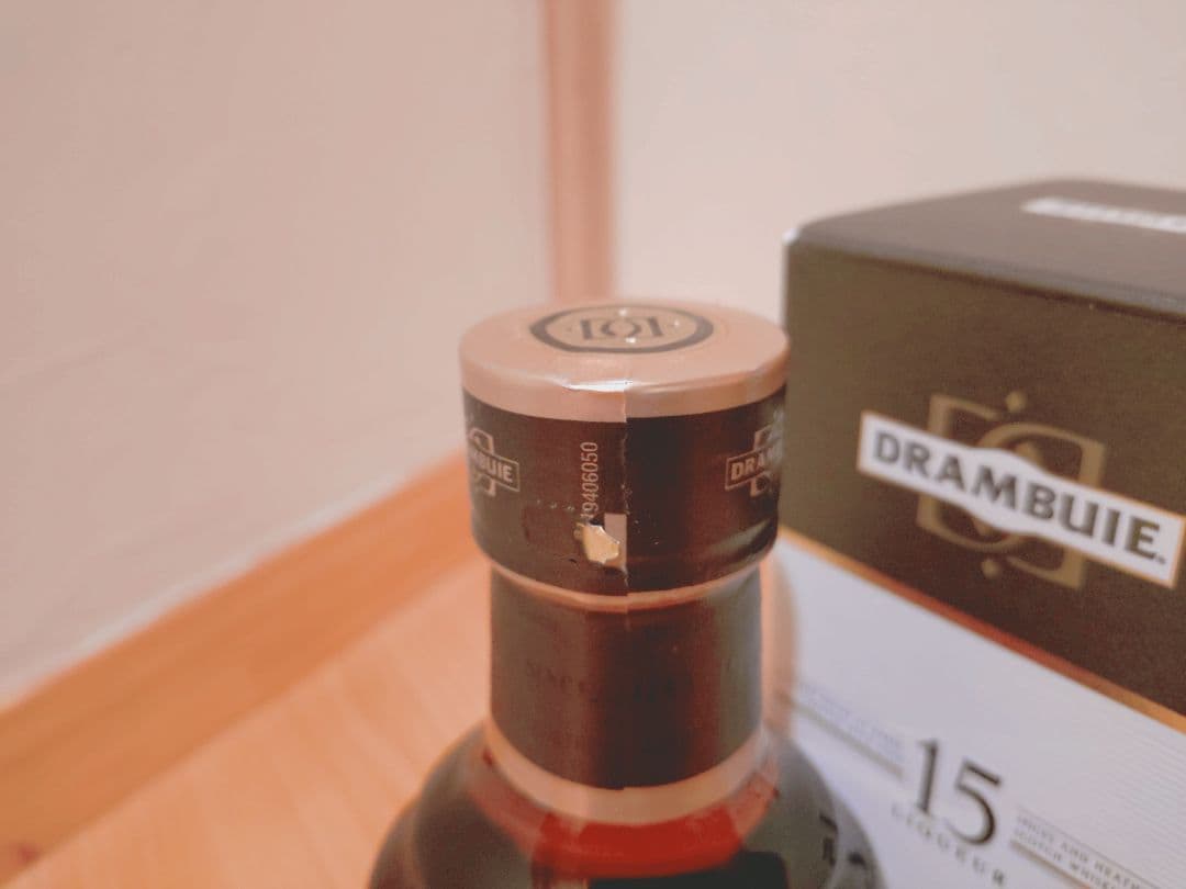 ドランブイ 15年 43% 500ml 箱も有ります