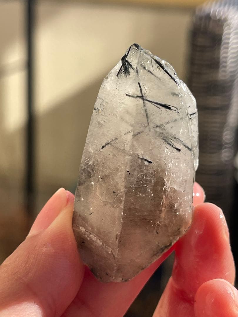 在庫整理特価 ベトナム産 ・スモーキークォーツ トルマリン入り結晶43点セット