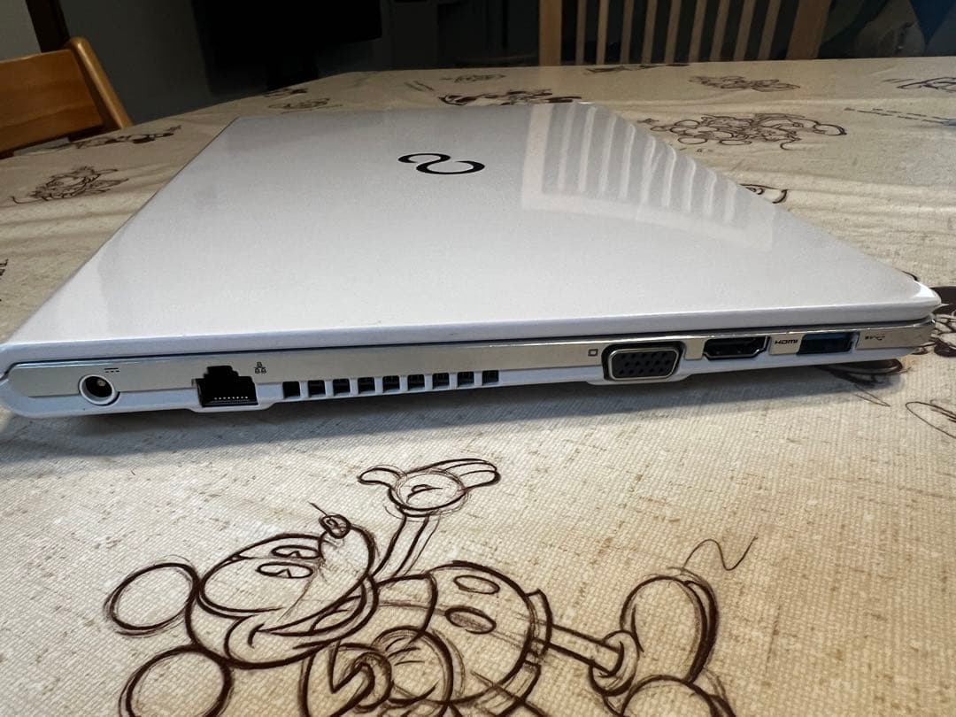 富士通　タッチパネル カメラ ノートパソコン　LIFEBOOK