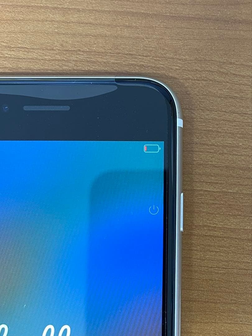 B*︎様 動作確認済み iPhone SE 第3世代 64GB ID H7920