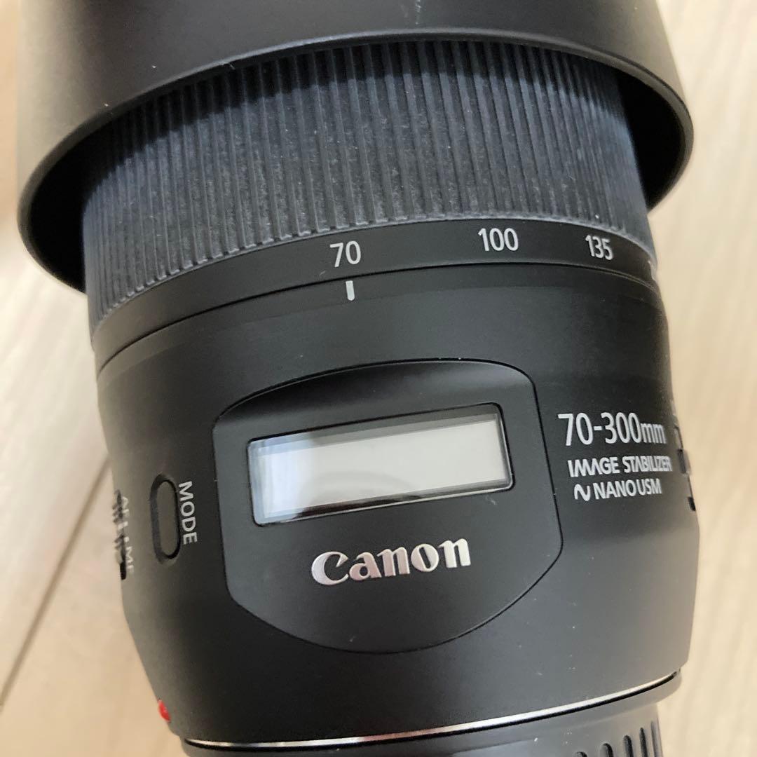 【フード付き】CANON EF70-300mm F4-5.6 IS II USM