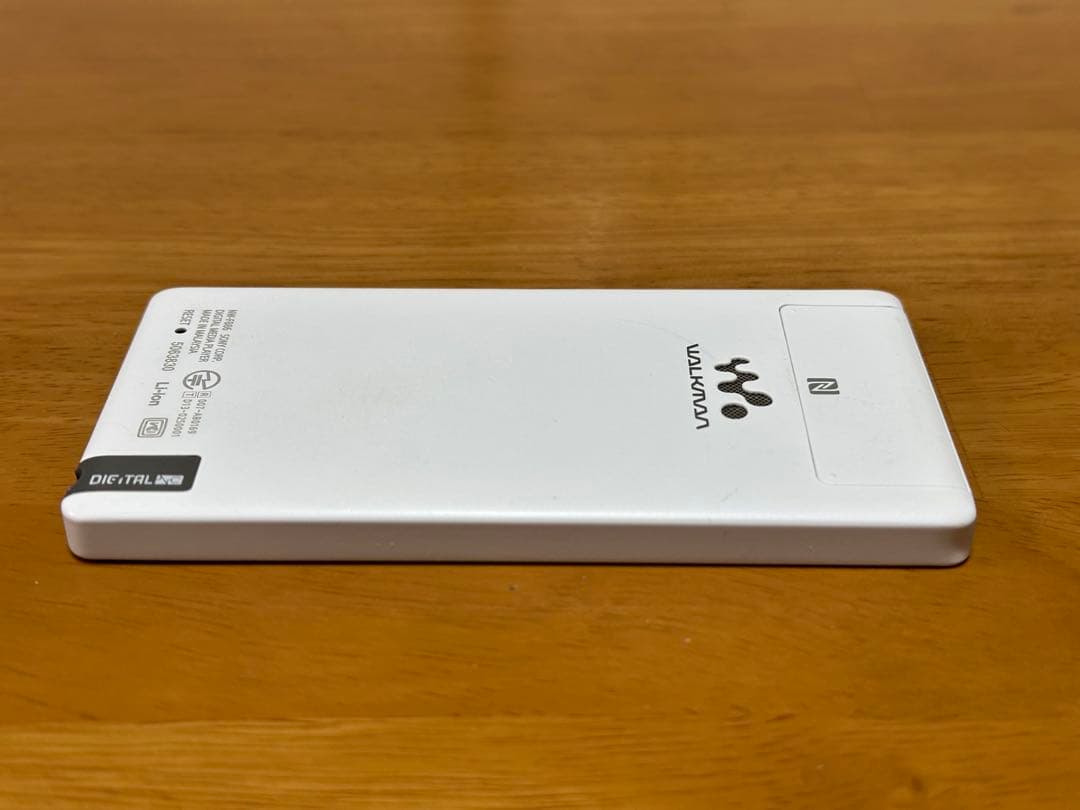 SONY NW-F886 ホワイト 32GB【初期化済・箱説付属】